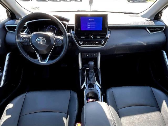 2025 Toyota Corolla Cross XLE 2WD (Natl)