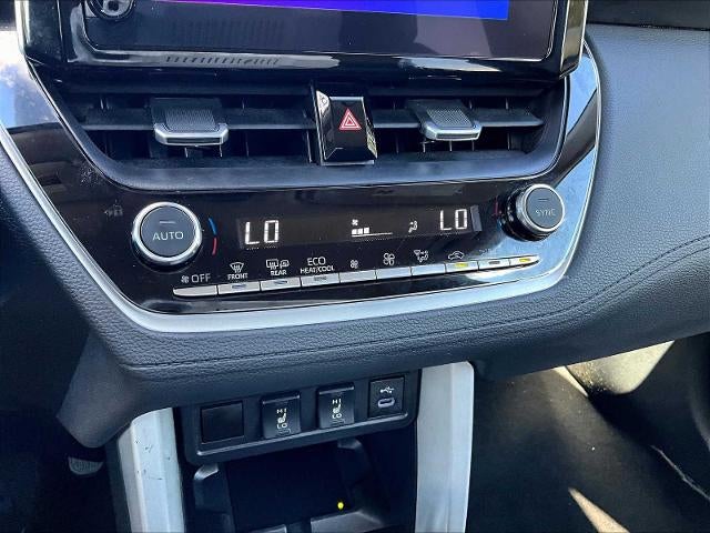 2025 Toyota Corolla Cross XLE 2WD (Natl)