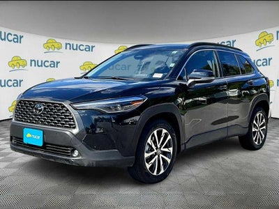 2025 Toyota Corolla Cross XLE 2WD (Natl)