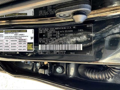 2025 Toyota Corolla Cross XLE 2WD (Natl)