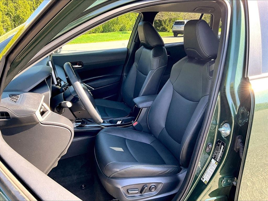 2025 Toyota Corolla Cross XLE