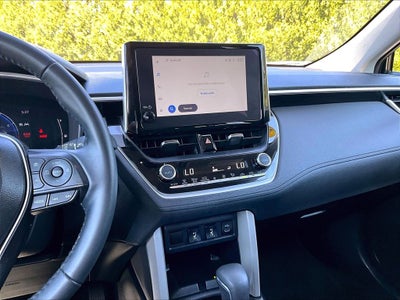 2025 Toyota Corolla Cross XLE