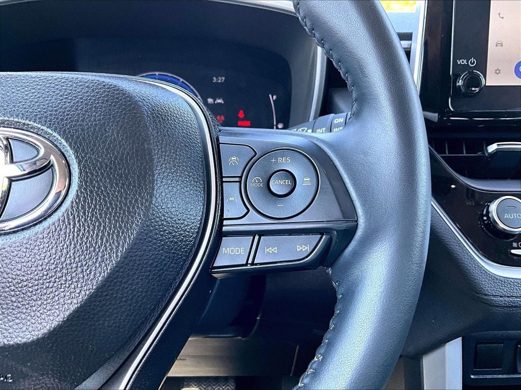 2025 Toyota Corolla Cross XLE
