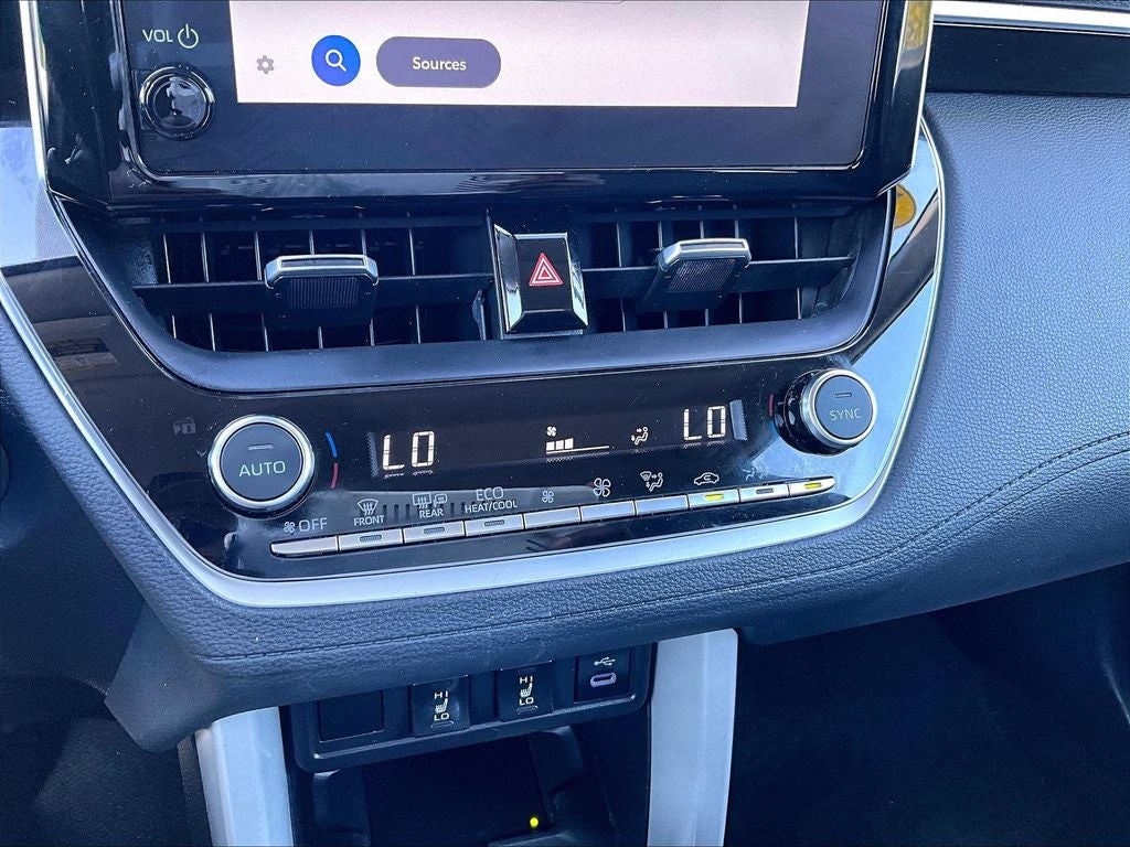 2025 Toyota Corolla Cross XLE
