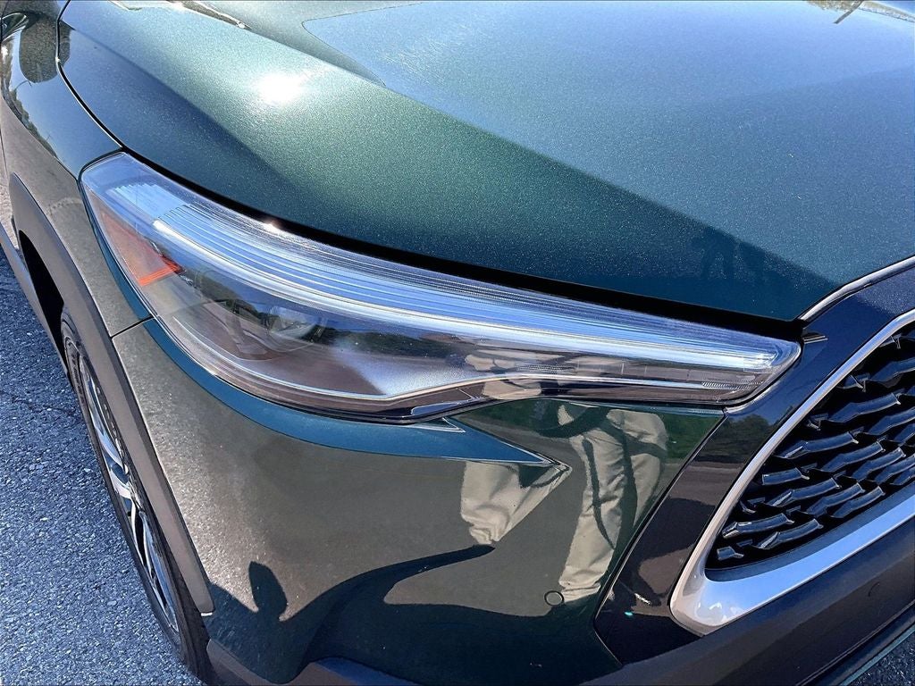 2025 Toyota Corolla Cross XLE
