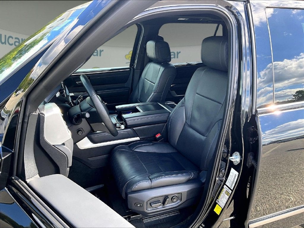 2025 Toyota Sequoia Platinum