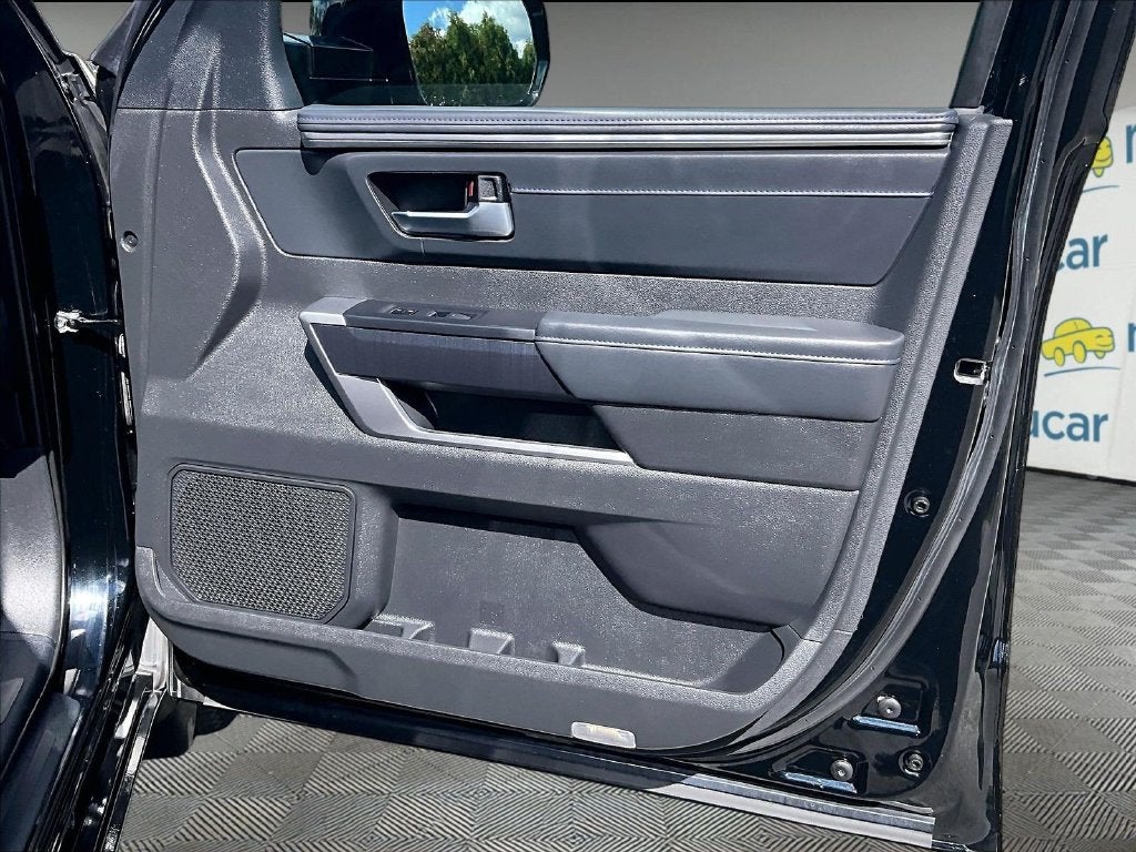 2025 Toyota Sequoia Platinum