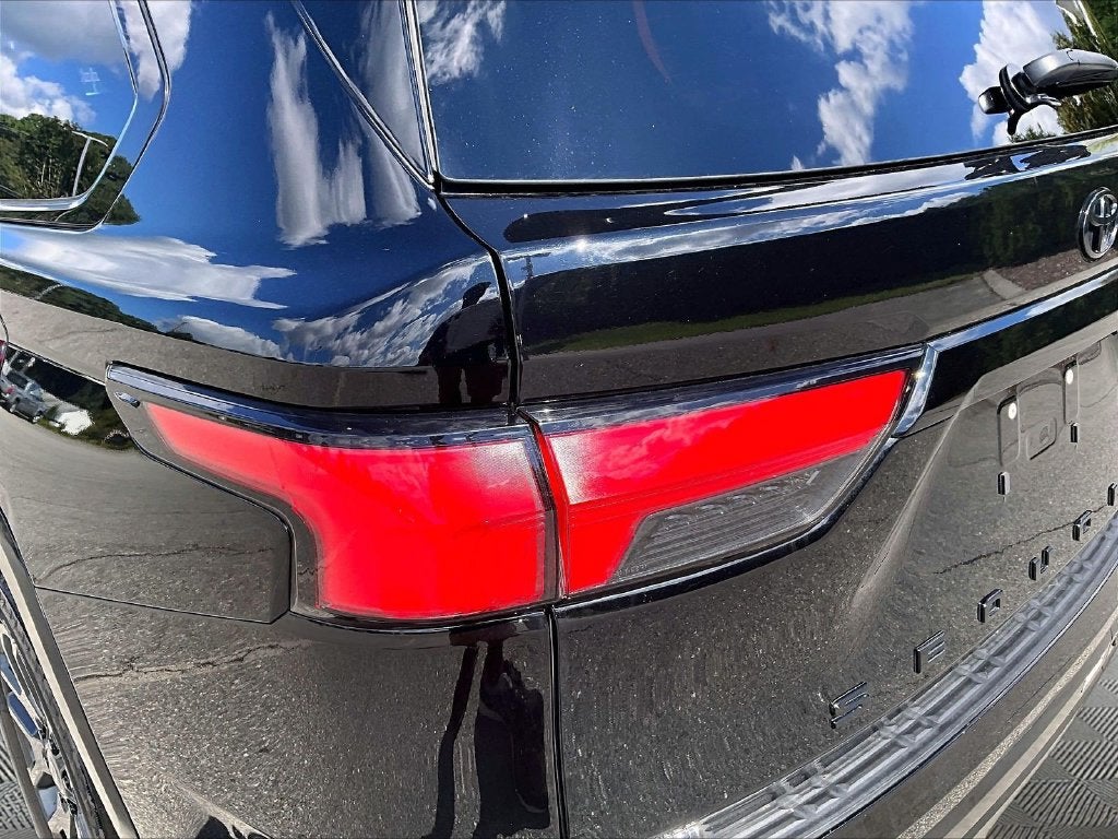 2025 Toyota Sequoia Platinum