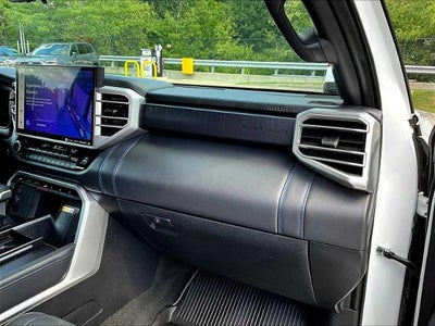 2024 Toyota Sequoia Platinum 4WD (Natl)