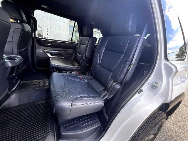 2024 Toyota Sequoia Platinum 4WD (Natl)