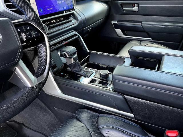 2024 Toyota Sequoia Platinum 4WD (Natl)