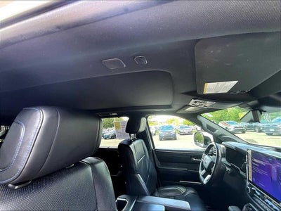 2024 Toyota Sequoia Platinum 4WD (Natl)