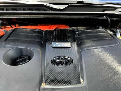 2024 Toyota Sequoia Platinum 4WD (Natl)