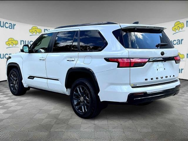 2024 Toyota Sequoia Platinum 4WD (Natl)