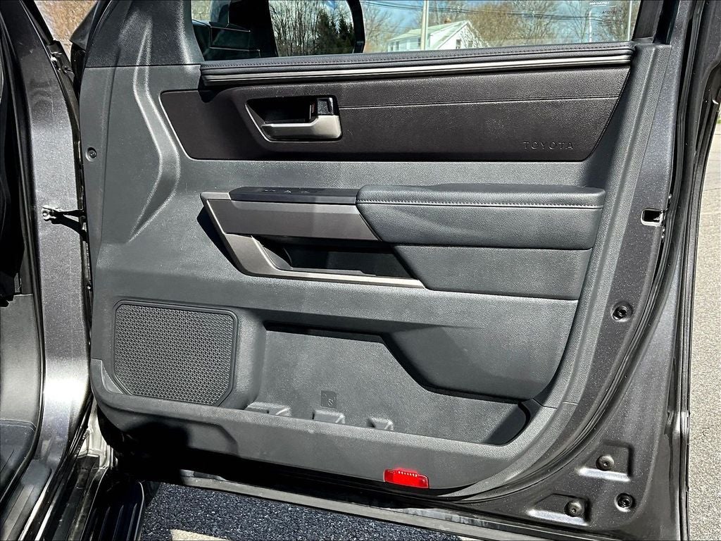 2024 Toyota Sequoia SR5