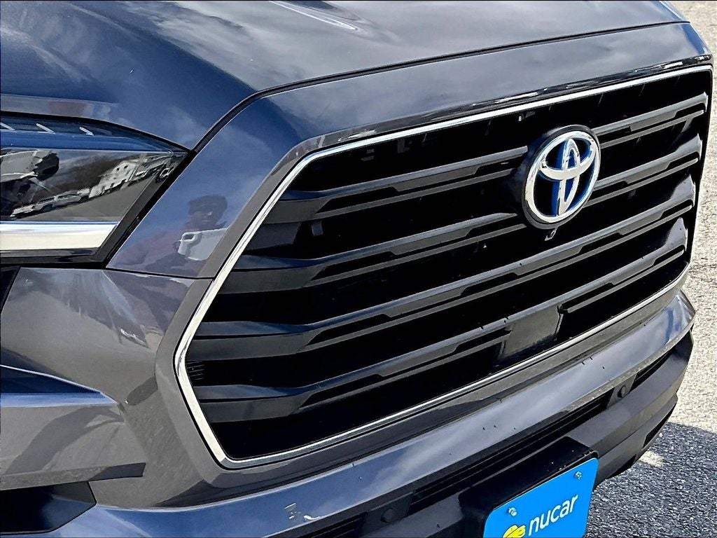 2024 Toyota Sequoia SR5