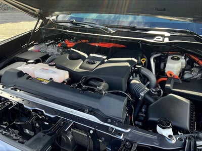 2024 Toyota Sequoia SR5