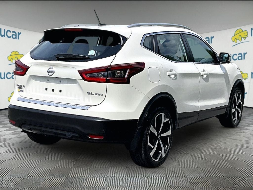 2022 Nissan Rogue Sport SL