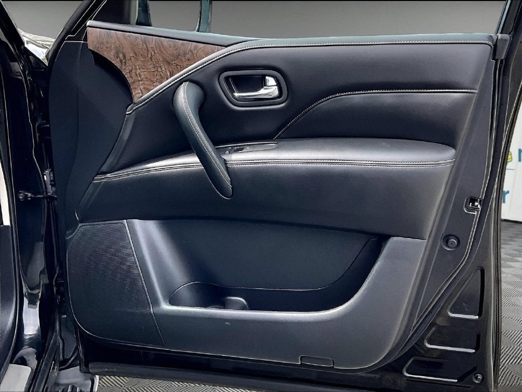 2023 INFINITI QX80 Premium Select