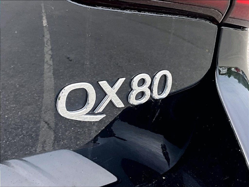 2023 INFINITI QX80 Premium Select