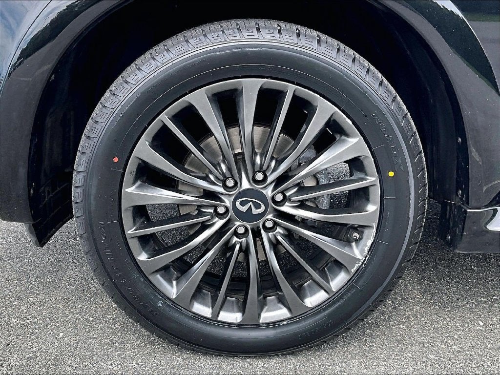 2023 INFINITI QX80 Premium Select