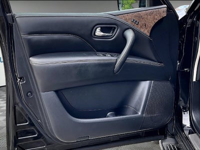 2023 INFINITI QX80 Premium Select