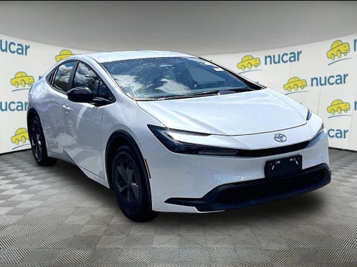 2025 Toyota Prius LE