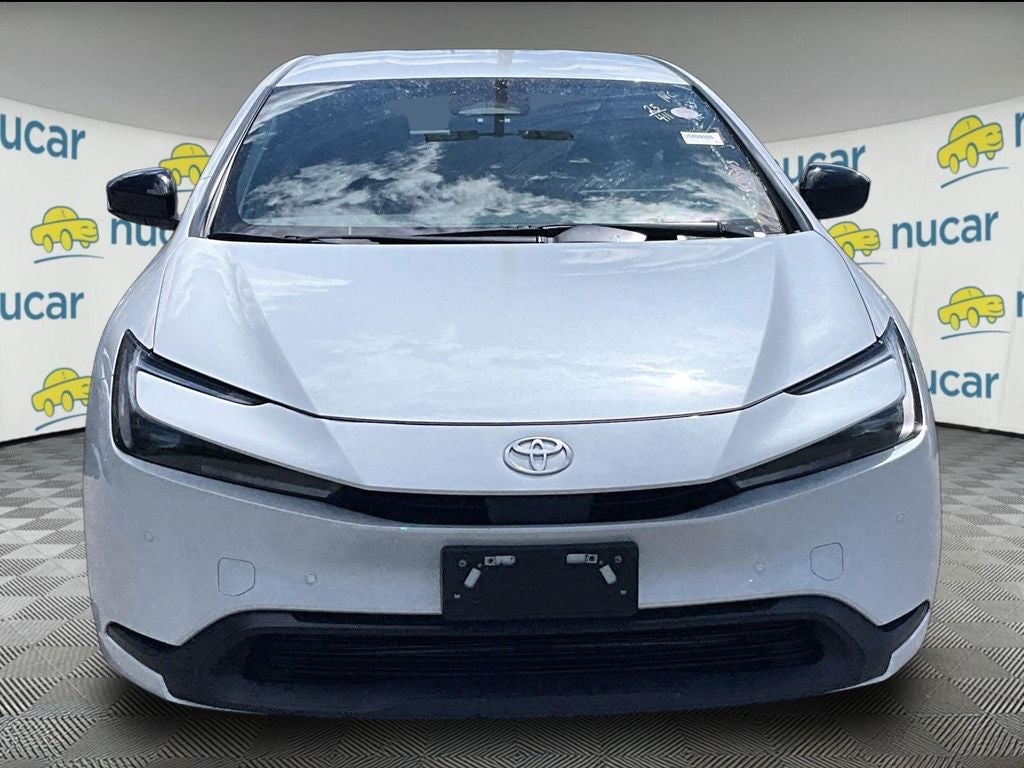 2025 Toyota Prius LE