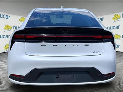 2025 Toyota Prius LE
