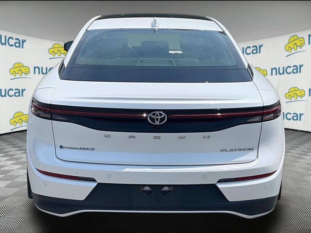 2024 Toyota Crown Platinum