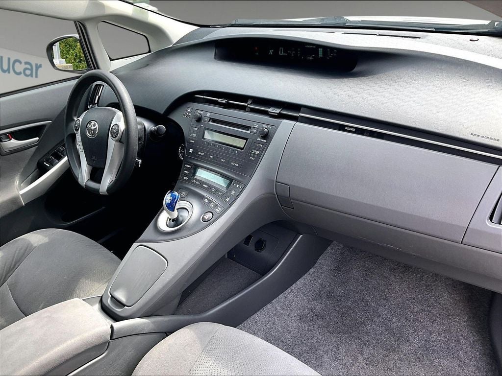 2010 Toyota Prius III