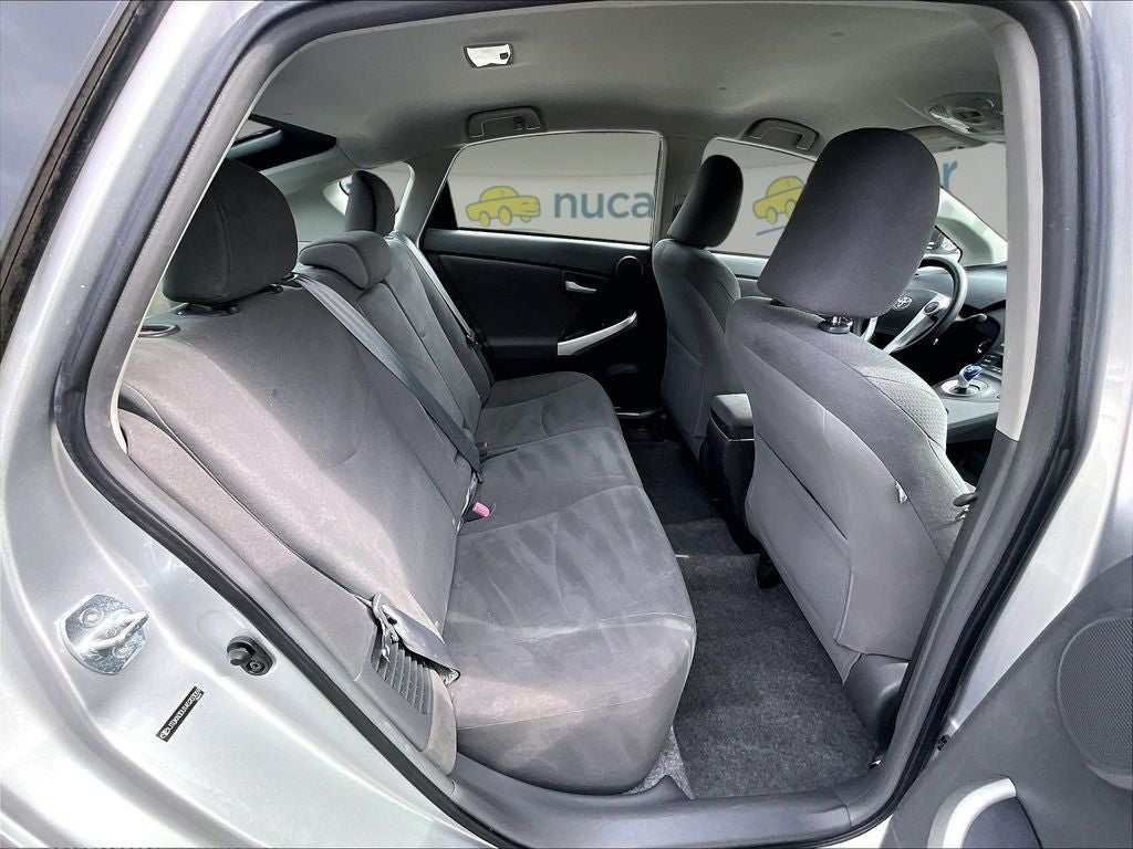 2010 Toyota Prius III