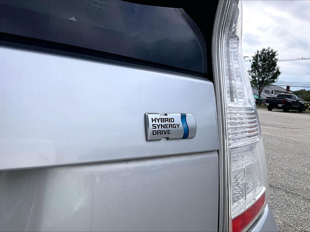 2010 Toyota Prius III