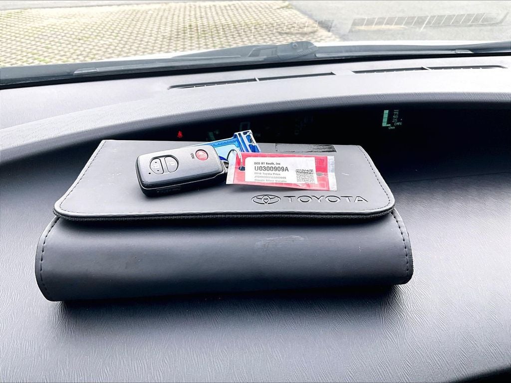 2010 Toyota Prius III
