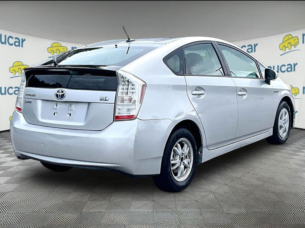 2010 Toyota Prius III