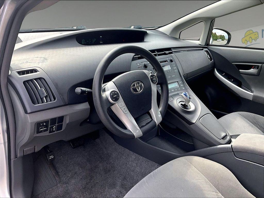 2010 Toyota Prius III