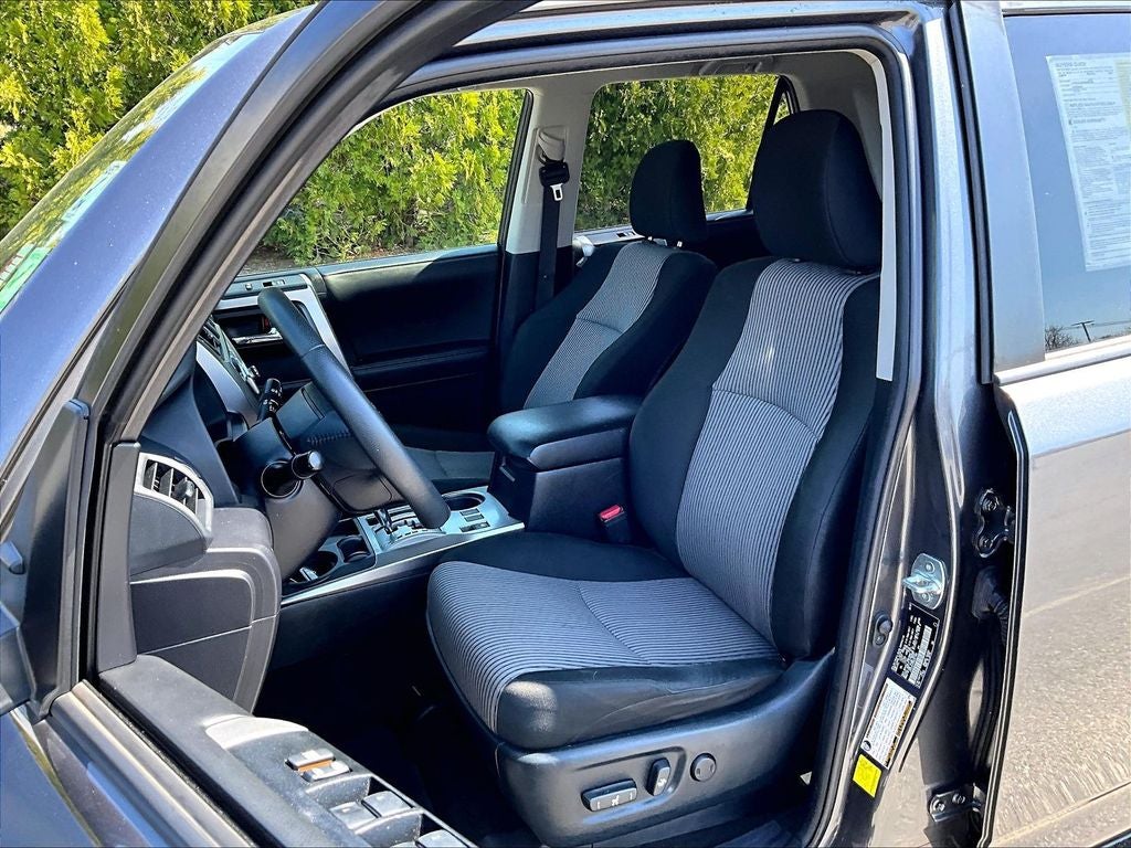 2022 Toyota 4Runner SR5