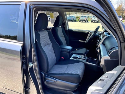 2022 Toyota 4Runner SR5