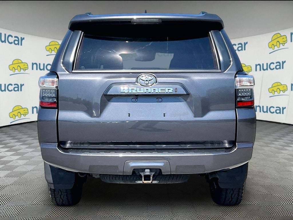 2022 Toyota 4Runner SR5