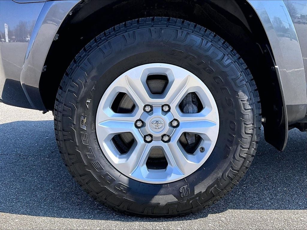 2022 Toyota 4Runner SR5
