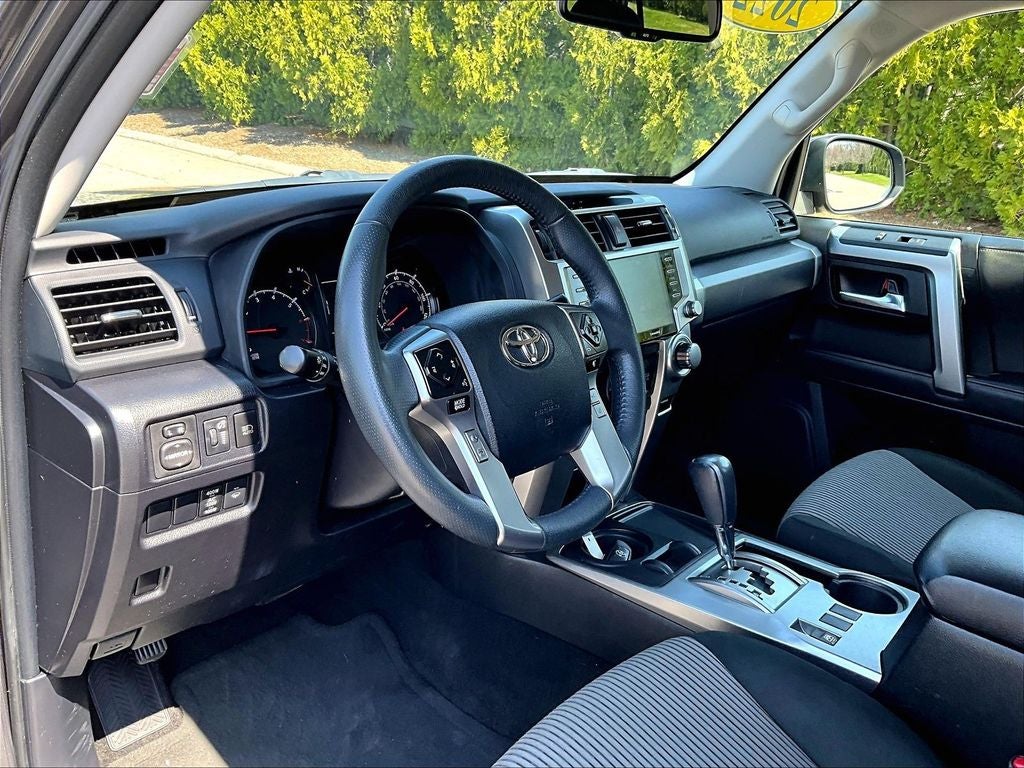 2022 Toyota 4Runner SR5