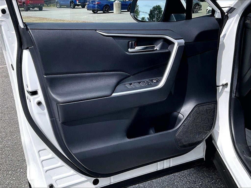 2023 Toyota RAV4 Prime SE