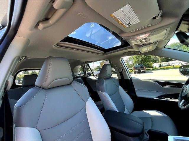 2025 Toyota RAV4 Hybrid XLE Premium AWD (Natl)