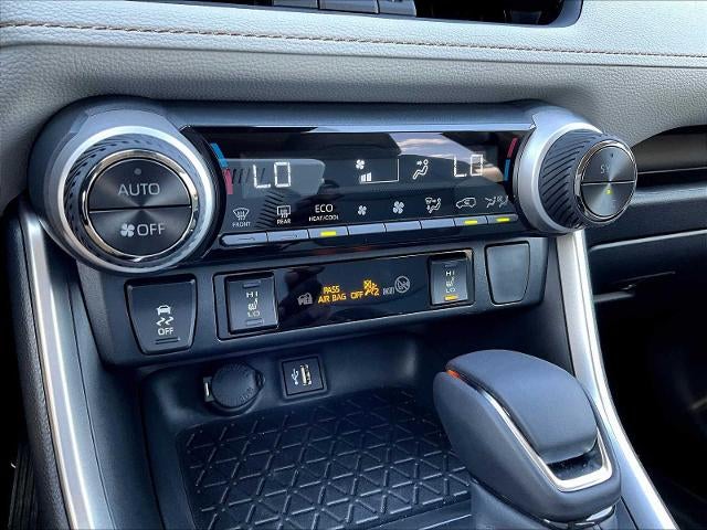 2025 Toyota RAV4 Hybrid XLE Premium AWD (Natl)