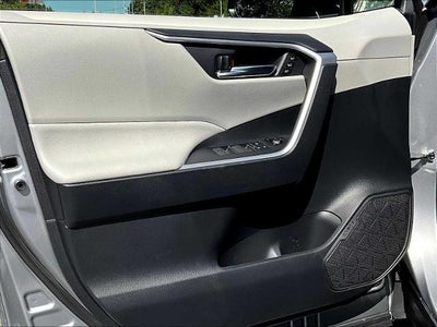 2025 Toyota RAV4 Hybrid XLE Premium AWD (Natl)