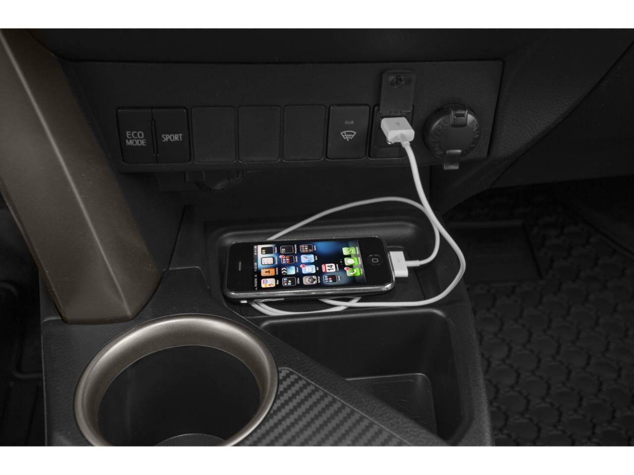 2015 Toyota RAV4 AWD 4dr LE (Natl)