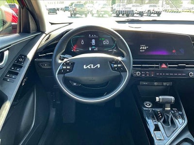 2023 Kia Niro EX FWD