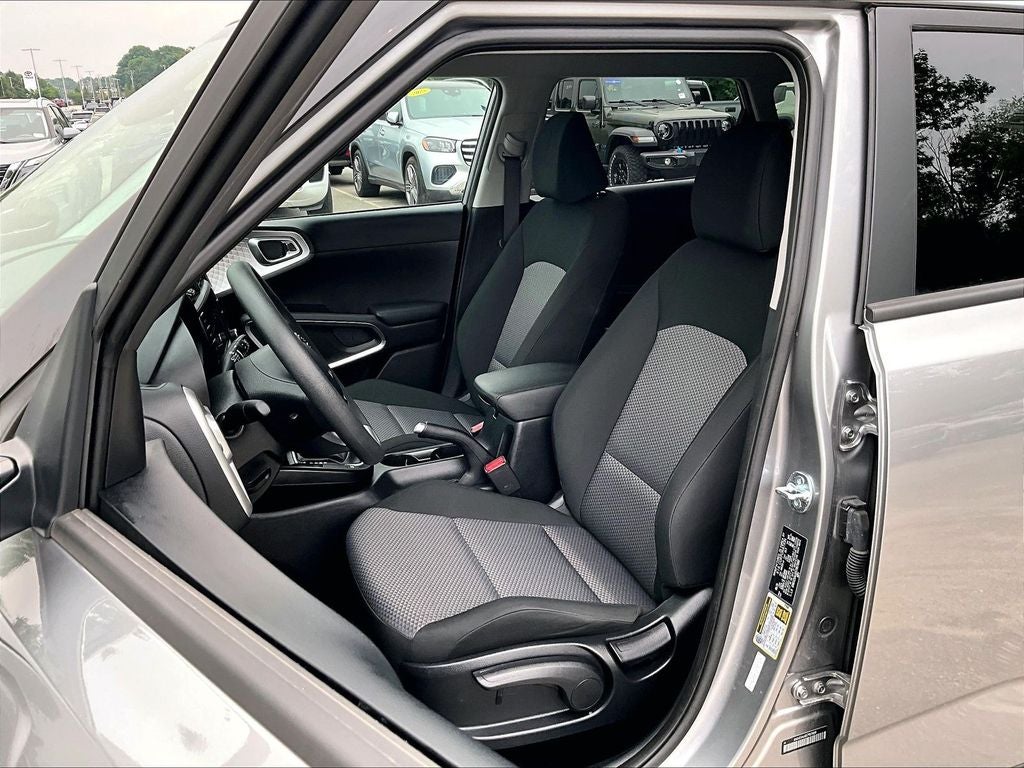 2025 Kia Soul S
