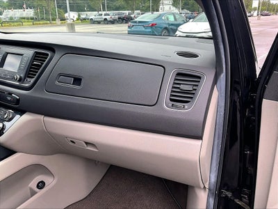 2017 Kia Sedona L
