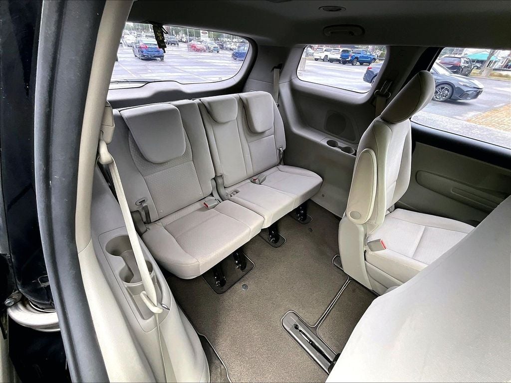 2017 Kia Sedona L